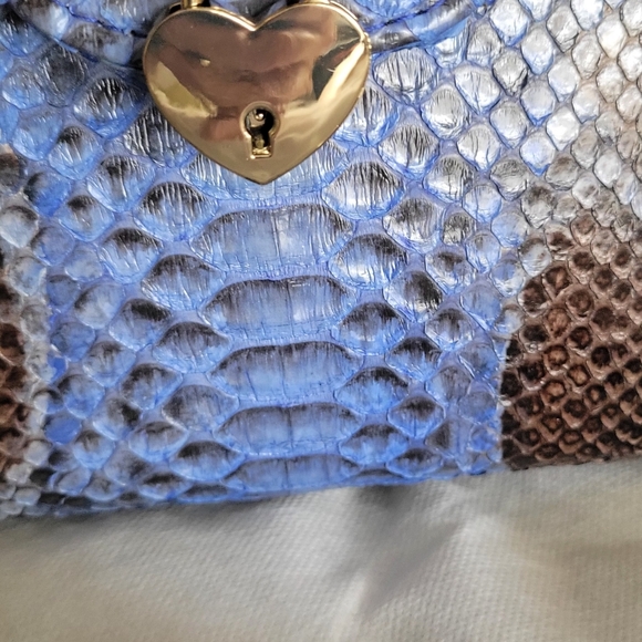 Geniune Python Purse - Picture 3 of 8